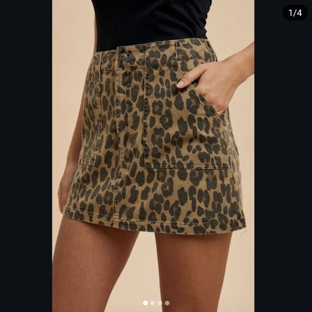 Annie Wear Leopard Denim Mini Skirt- S